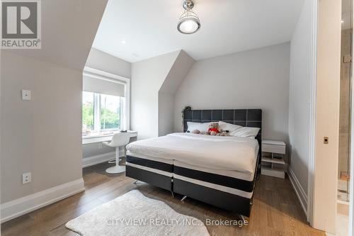 1345 Sheldon Avenue, Oakville, ON - Indoor Photo Showing Bedroom