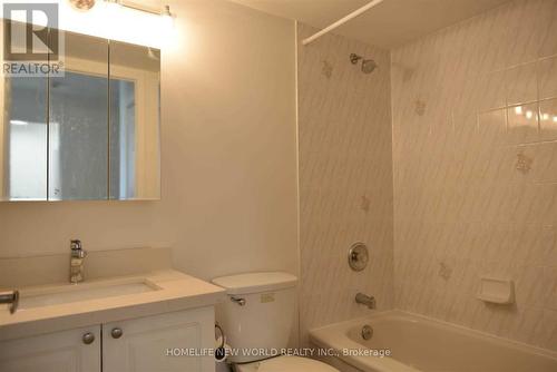 1406 - 3 Pemberton Avenue, Toronto, ON - Indoor Photo Showing Bathroom