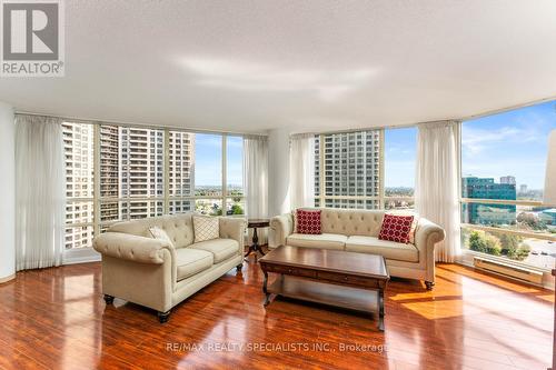 1204 - 45 Kingsbridge Garden Circle, Mississauga, ON - Indoor Photo Showing Living Room