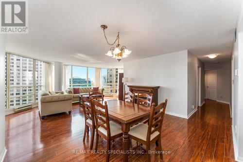 1204 - 45 Kingsbridge Garden Circle, Mississauga (Hurontario), ON - Indoor Photo Showing Dining Room