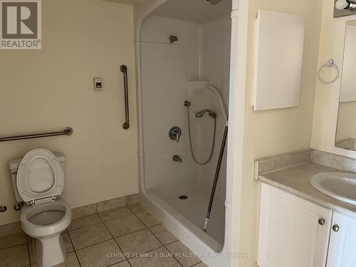 919 - 100 Scottfield Drive, Toronto, ON - Indoor Photo Showing Bathroom