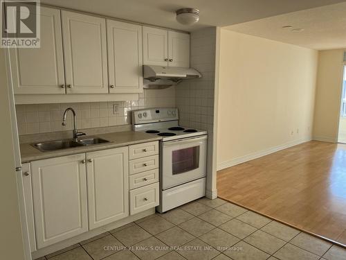 919 - 100 Scottfield Drive, Toronto, ON - Indoor Photo Showing Kitchen With Double Sink