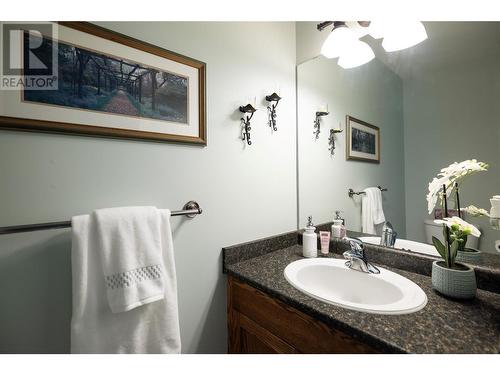 1451 Rose Meadow Drive Unit# 12, West Kelowna, BC - Indoor Photo Showing Bathroom