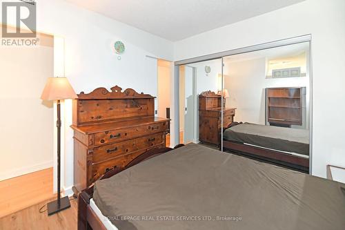 M18 - 350 Wellington Street W, Toronto (Waterfront Communities), ON - Indoor Photo Showing Bedroom