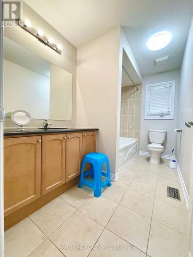 1 Amaranth Court, Richmond Hill, ON - Indoor Photo Showing Bathroom