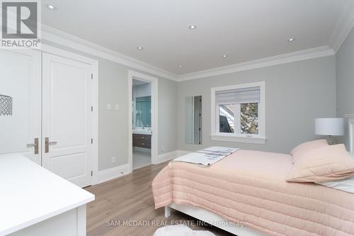 927 The Greenway, Mississauga, ON - Indoor Photo Showing Bedroom