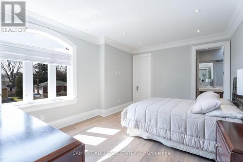 927 The Greenway, Mississauga, ON - Indoor Photo Showing Bedroom