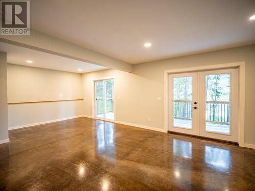 3307 Powell Road, Kamloops, BC - Indoor Photo Showing Other Room