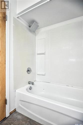 34 26Th Street E, Prince Albert, SK - Indoor Photo Showing Bathroom