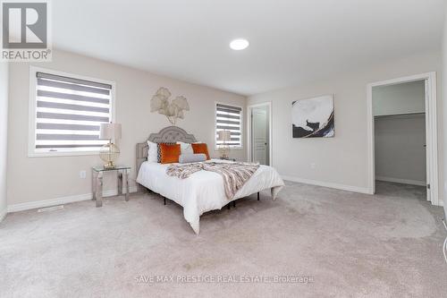 4508 Shuttleworth Drive, Niagara Falls, ON - Indoor Photo Showing Bedroom