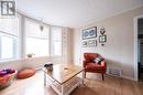 831 Park Street S, Peterborough, ON  - Indoor Photo Showing Living Room 