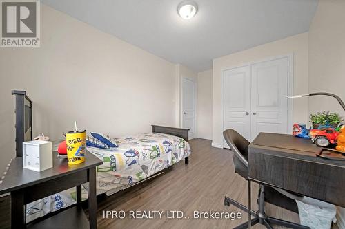 54 Viking Drive, Hamilton (Binbrook), ON - Indoor Photo Showing Bedroom