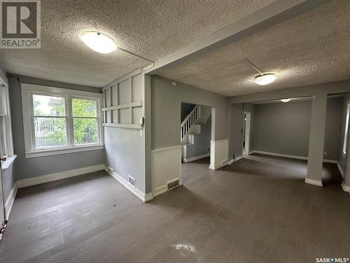 125 L Avenue S, Saskatoon, SK - Indoor