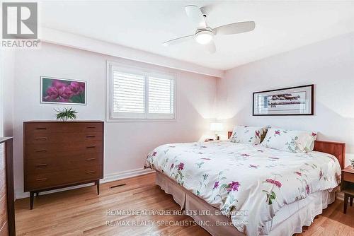 3371 Schomberg Avenue, Mississauga (Applewood), ON - Indoor Photo Showing Bedroom