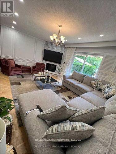 3371 Schomberg Avenue, Mississauga (Applewood), ON - Indoor Photo Showing Living Room With Fireplace