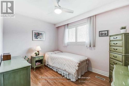 3371 Schomberg Avenue, Mississauga (Applewood), ON - Indoor Photo Showing Bedroom