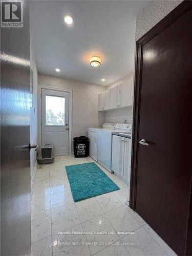 3371 Schomberg Avenue, Mississauga (Applewood), ON - Indoor Photo Showing Laundry Room