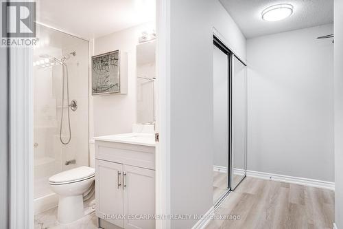 2308 - 4090 Living Arts Drive, Mississauga (City Centre), ON - Indoor Photo Showing Bathroom