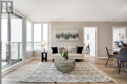 2308 - 4090 Living Arts Drive, Mississauga (City Centre), ON - Indoor Photo Showing Living Room