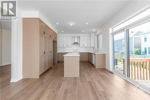 138 Lumen Place, Ottawa, ON - Indoor Photo Showing Kitchen