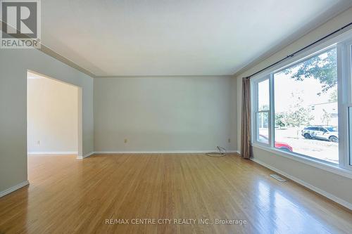 189 Living Room. - 187-189 Taylor Street, London, ON - Indoor Photo Showing Other Room