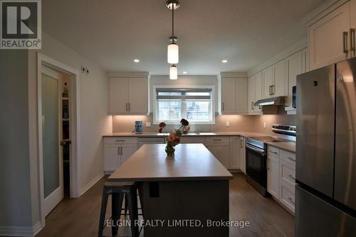 118 Benjamin Parkway, St. Thomas, ON - Indoor Photo Showing Kitchen