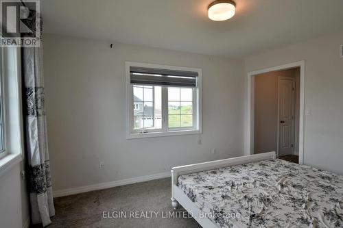 118 Benjamin Parkway, St. Thomas, ON - Indoor Photo Showing Bedroom