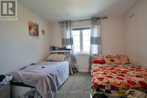 118 Benjamin Parkway, St. Thomas, ON - Indoor Photo Showing Bedroom