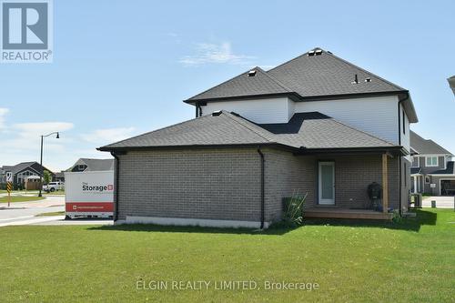 118 Benjamin Parkway, St. Thomas, ON - Outdoor