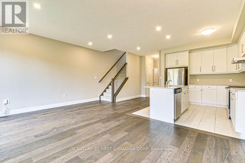 76 - 1375 Whetherfield Street, London, ON - Indoor Photo Showing Kitchen