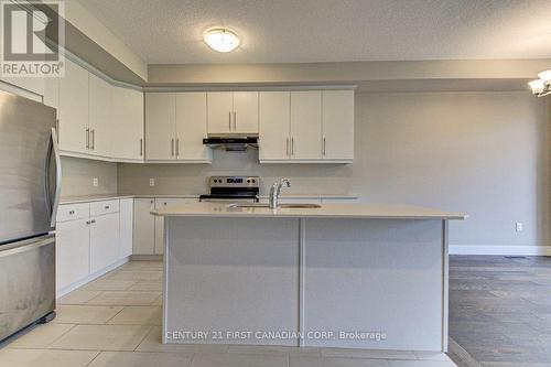 76 - 1375 Whetherfield Street, London, ON - Indoor Photo Showing Kitchen