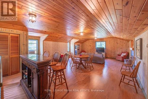 337 Philrick Drive, Galway-Cavendish And Harvey, ON - Indoor Photo Showing Dining Room