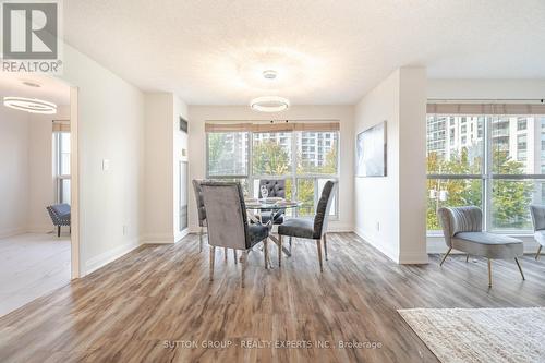 401 - 18 Hollywood Avenue, Toronto (Willowdale East), ON - Indoor Photo Showing Dining Room