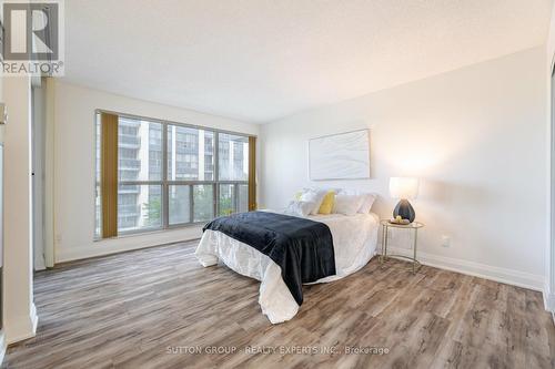 401 - 18 Hollywood Avenue, Toronto (Willowdale East), ON - Indoor Photo Showing Bedroom