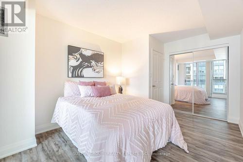 401 - 18 Hollywood Avenue, Toronto (Willowdale East), ON - Indoor Photo Showing Bedroom