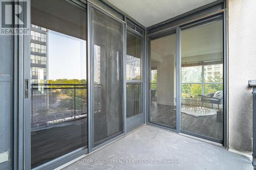 401 - 18 Hollywood Avenue, Toronto, ON - Outdoor With Balcony With Exterior