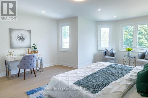 22 Reidmount Avenue, Toronto (Agincourt South-Malvern West), ON - Indoor Photo Showing Bedroom