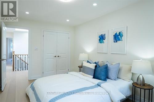 22 Reidmount Avenue, Toronto (Agincourt South-Malvern West), ON - Indoor Photo Showing Bedroom