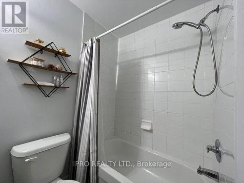 92 - 2891 Rio Court, Mississauga (Central Erin Mills), ON - Indoor Photo Showing Bathroom