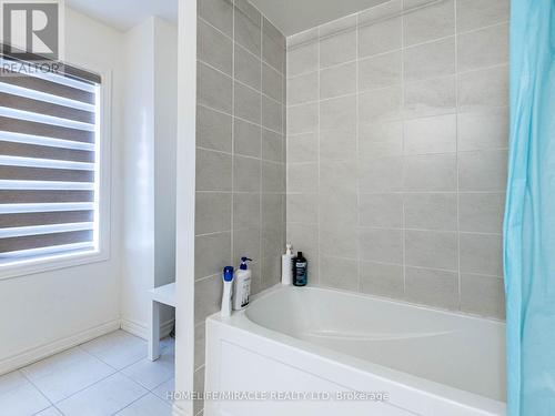 35 Sail Road, Brampton, ON - Indoor Photo Showing Bathroom