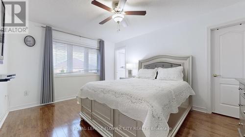 454 Krotonne Crescent, Mississauga, ON - Indoor Photo Showing Bedroom