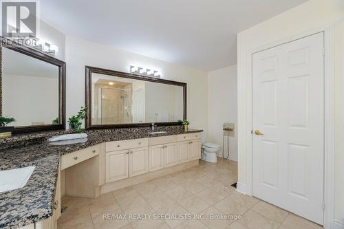 2 Belleville Drive, Brampton, ON - Indoor Photo Showing Bathroom