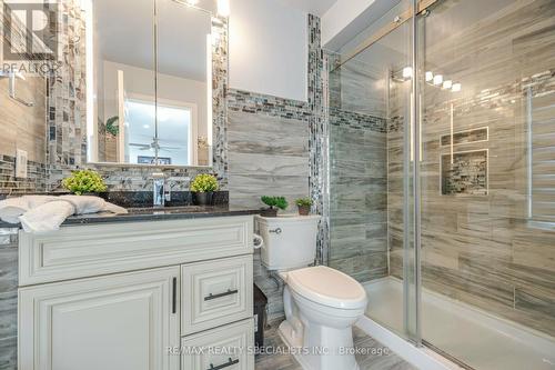 2 Belleville Drive, Brampton (Vales Of Castlemore North), ON - Indoor Photo Showing Bathroom