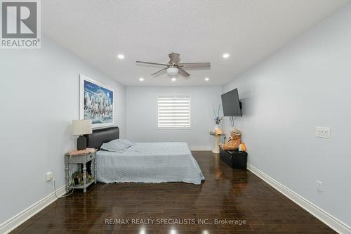 2 Belleville Drive, Brampton (Vales Of Castlemore North), ON - Indoor Photo Showing Bedroom