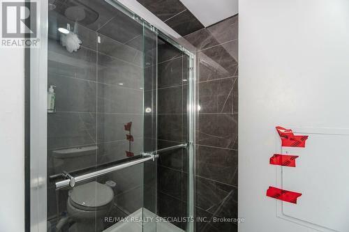 2 Belleville Drive, Brampton (Vales Of Castlemore North), ON - Indoor Photo Showing Bathroom