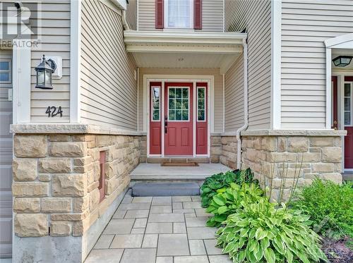 424 Ashbourne Crescent, Ottawa, ON - Outdoor