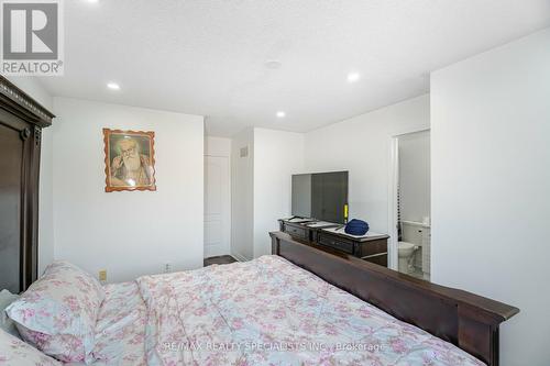 27 Coachwhip Road, Brampton, ON - Indoor Photo Showing Bedroom