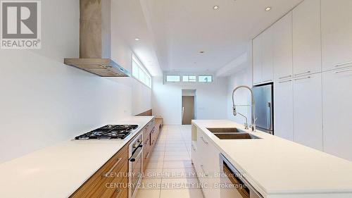 8 - 56 Lippincott Street, Toronto, ON - Indoor Photo Showing Kitchen With Double Sink With Upgraded Kitchen