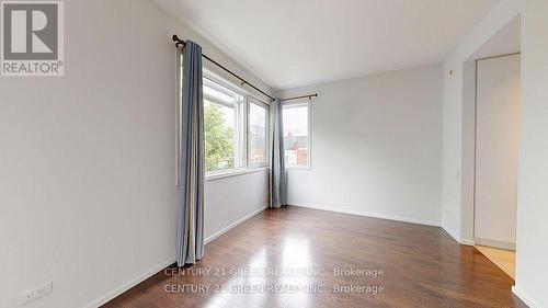 8 - 56 Lippincott Street, Toronto, ON - Indoor Photo Showing Other Room