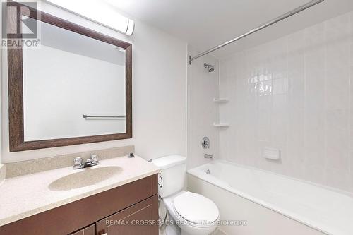 907 - 8 Lee Centre Drive, Toronto (Woburn), ON - Indoor Photo Showing Bathroom